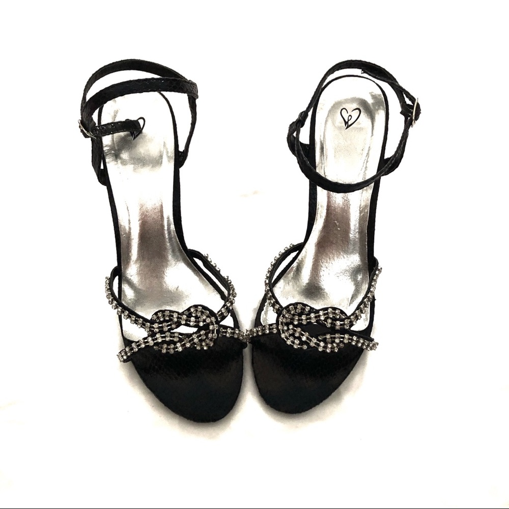 WINDSOR Black and jeweled 3in heels size 8.5